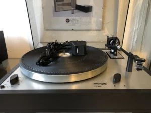 Thorens TD 146